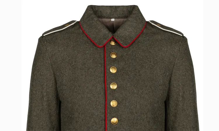 Tunic (Feldrock):