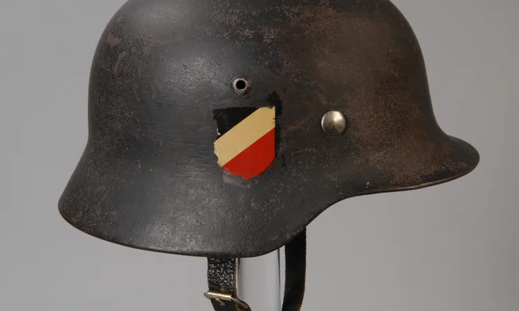 ( Germany )The Stahlhelm