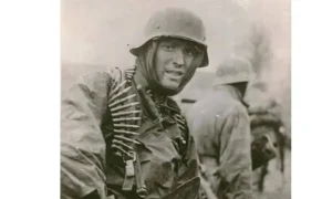 WW2 War Helmets,From the Trenches to the Frontlines