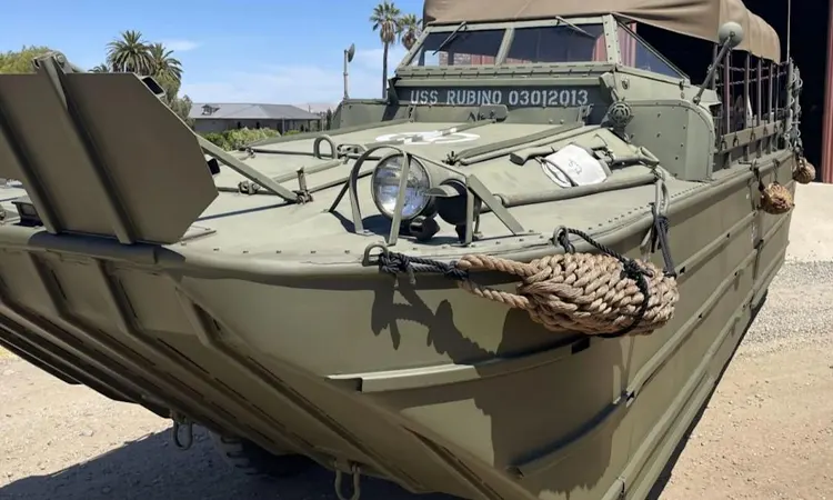 WWII: Amphibious Vehicles Crash the Party